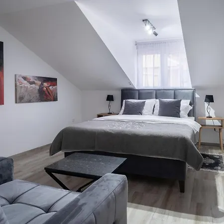 J&s Apartment Nis