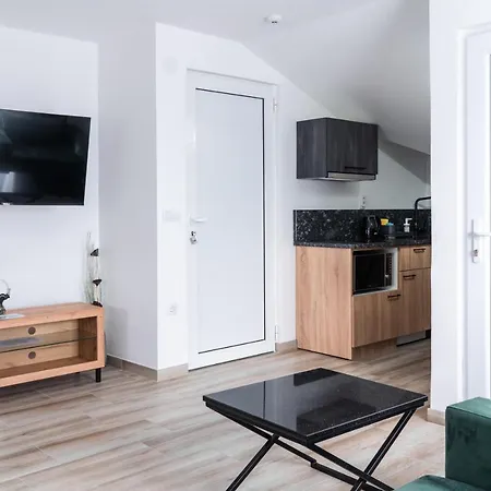 Apartment J&s