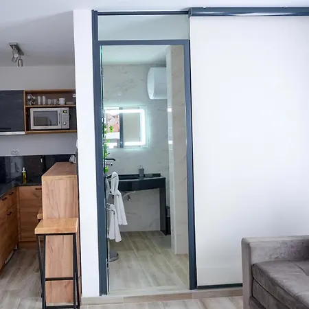 Апартаменты J&s